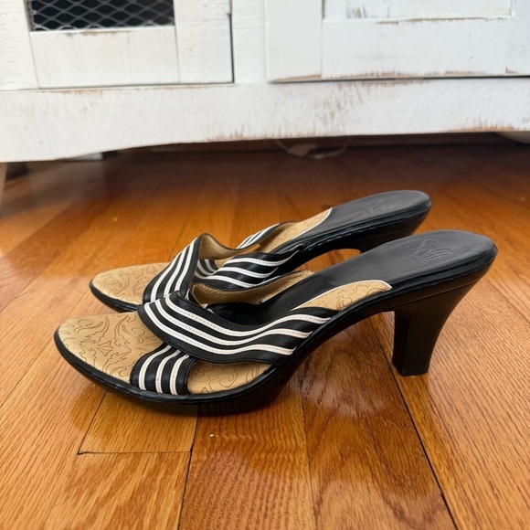 Sofft criss cross striped heels - Picture 3 of 9